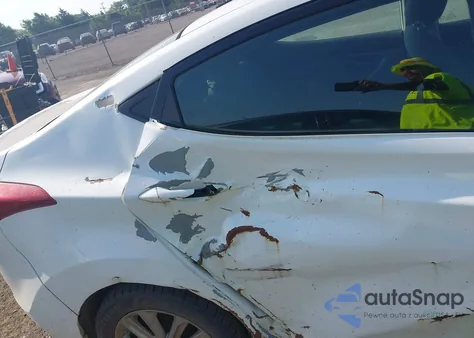 2016 Hyundai Elantra Se из США, поврежденный, VIN 5NPDH4AE3GH683949